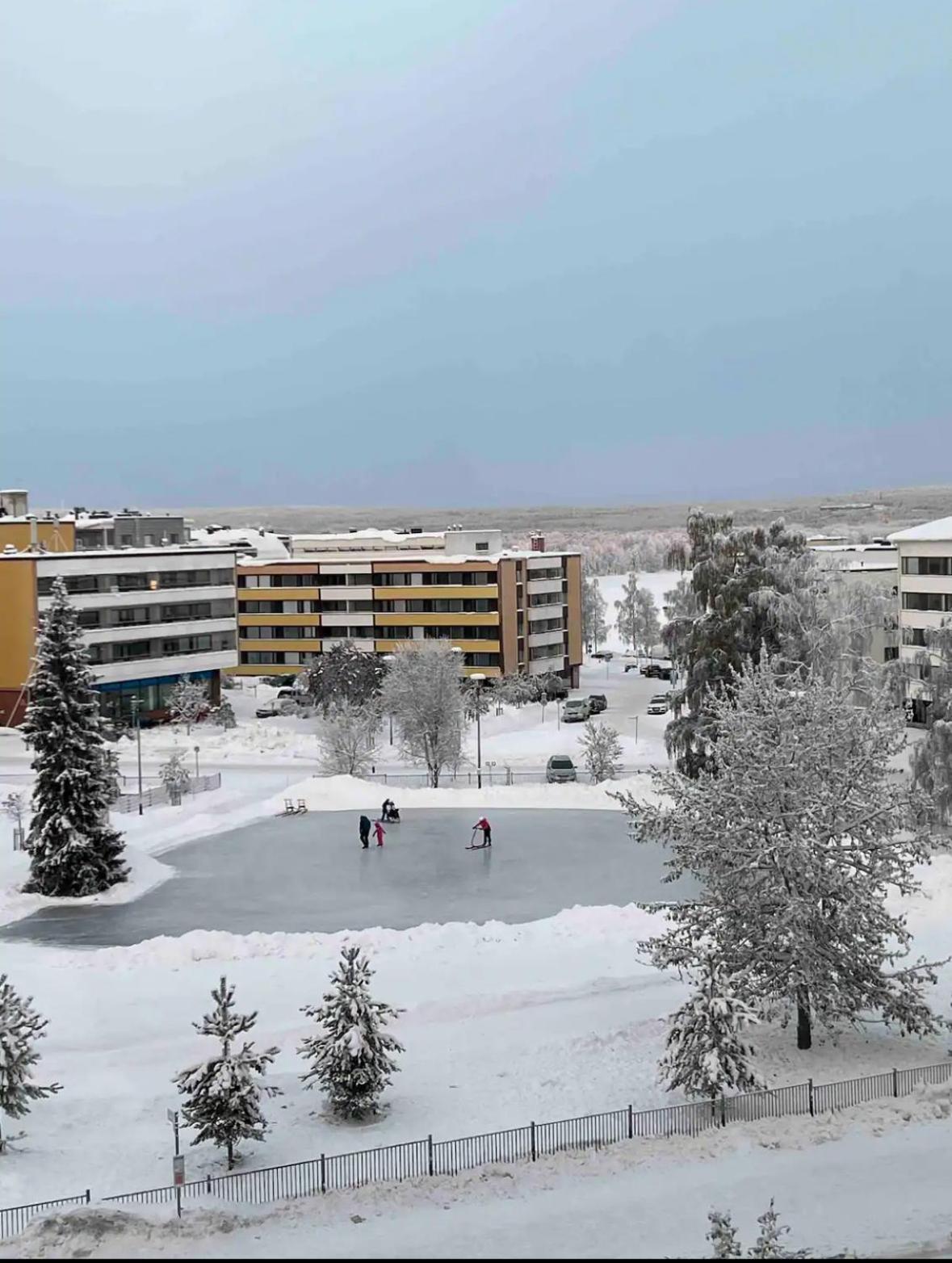 רובניימי Nordic City Suite מראה חיצוני תמונה